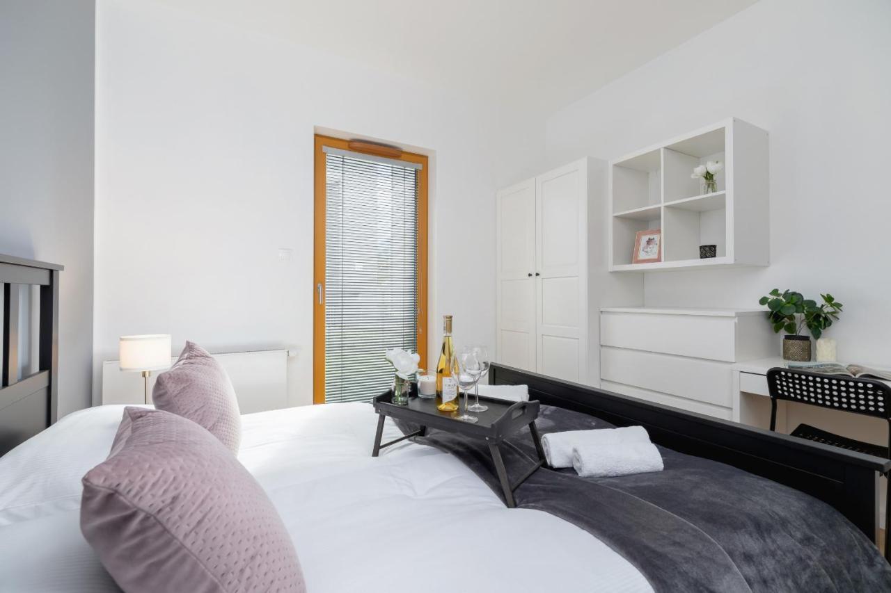 Luxurious Apartment Rakowicka Krakow By Renters Prestige Экстерьер фото