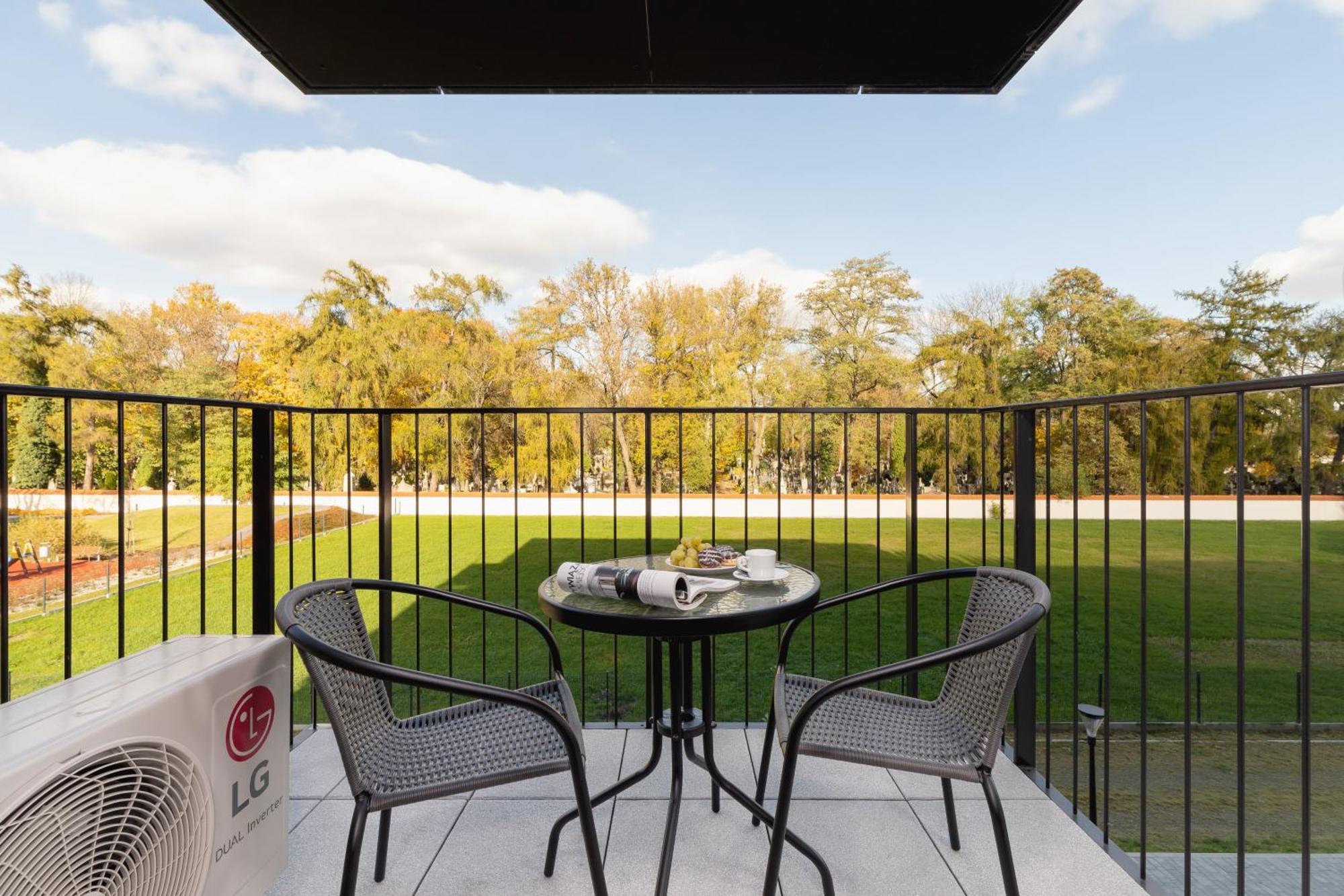 Luxurious Apartment Rakowicka Krakow By Renters Prestige Экстерьер фото